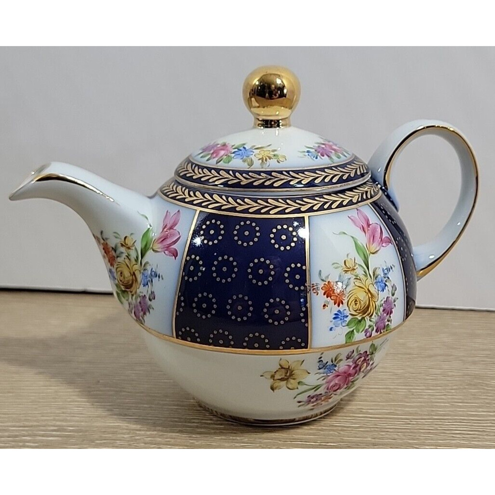 Lillian Vernon Transfer Printed‎ Porcelain Teapot w/ Lid